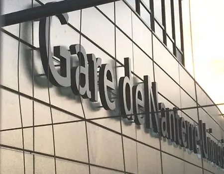 Chez Cash بيت ضيافة نانتير