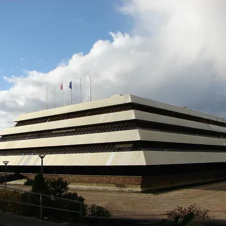 Chez Cash بيت ضيافة نانتير